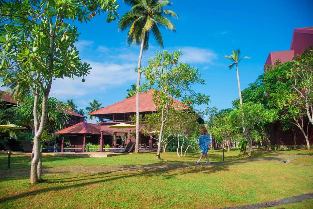 Celestia Ayurveda Resort in Bentota - Swimming Pool & Relaxation Area