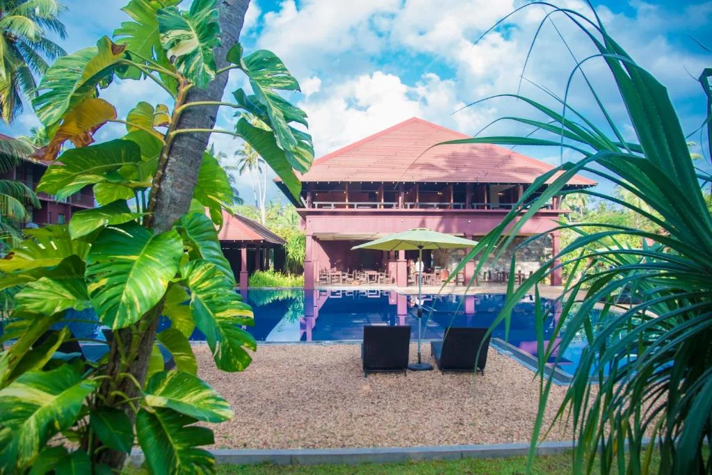 Celestia Ayurveda Resort in Bentota - Luxury Suite Bedroom & Interior