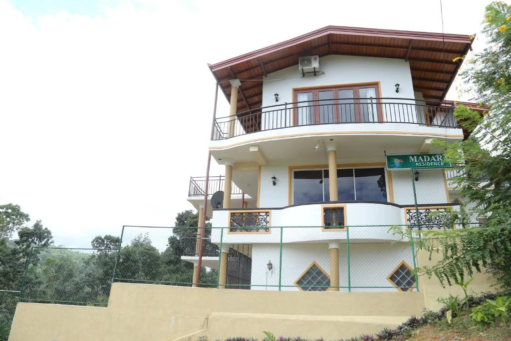 The Springfields Kandy in Kandy - Luxury Suite Bedroom & Interior